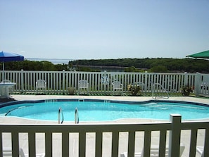 Seasonal outdoor pool - Ledges by the Bay (Rockport)
