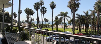 Bayside Hotel