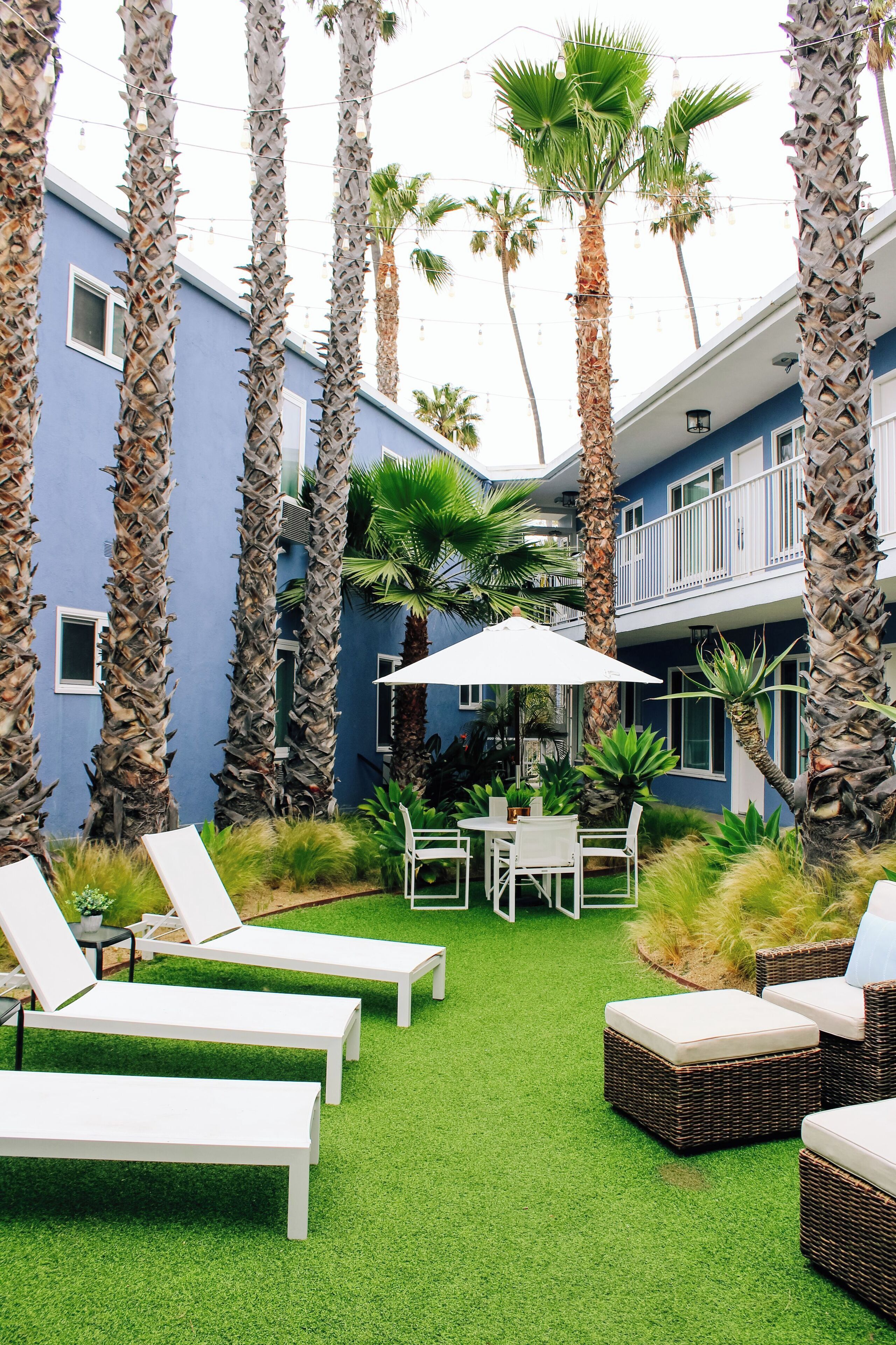 Minibar, coffres-forts dans les chambres, ameublement personnalisé