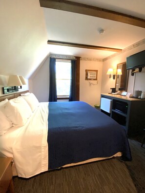 Room, 1 King Bed (Second floor, Stairway access only) | Iron/ironing board, free WiFi, bed sheets