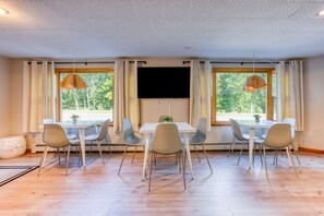 Lobby - Berkshire Valley Inn (Williamstown)