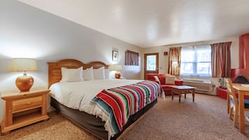 Habitación estándar, 1 cama King size, para no fumadores, chimenea | Escritorio, tabla de planchar con plancha y cunas gratuitas