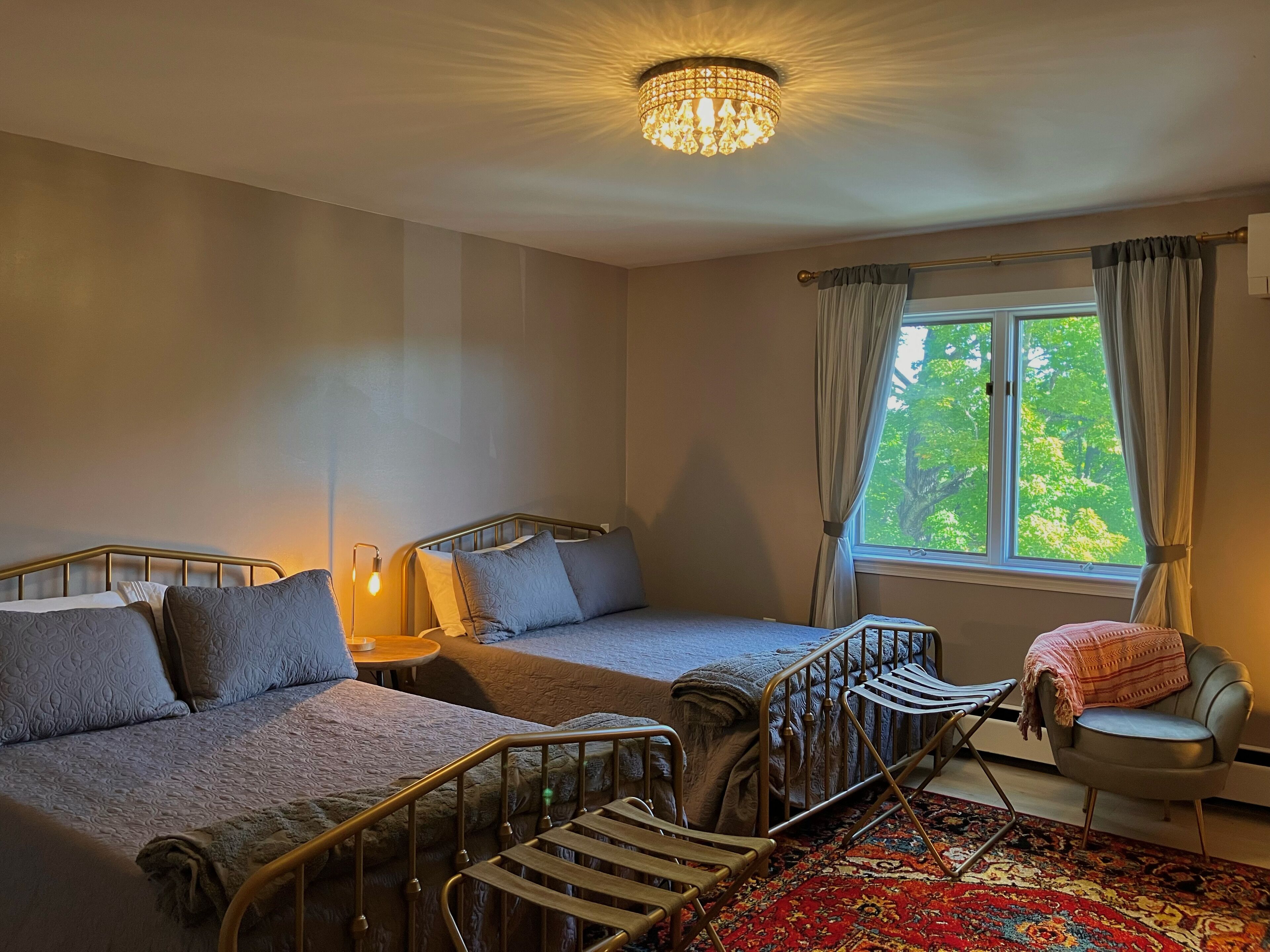 Hillholm Estate, Kingfield Reviews & Hotel Deals Book at