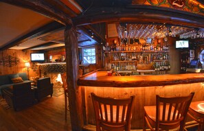 Bar (on property) - Hyde Away Inn (Waitsfield)