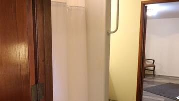 Family Suite, 2 Bedrooms, Private Bathroom | Bathroom | Shower, towels, soap, shampoo