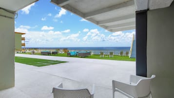 Deluxe Suite - Two-Bedroom with Kitchen | Terraço/pátio