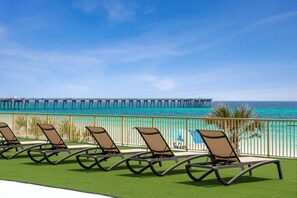 Exterior - Chateau Beachfront Hotel, A By The Sea Resort (Panama City Beach)