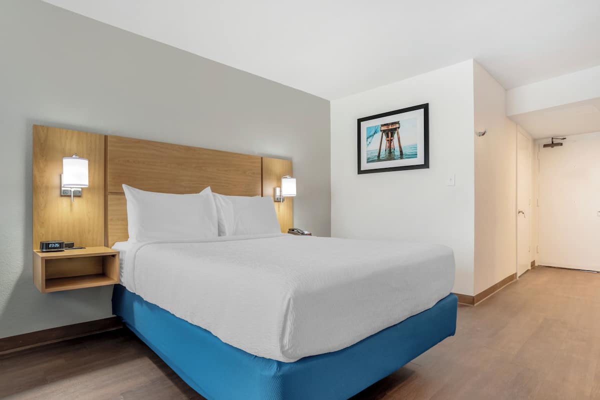 In-room safe, iron/ironing board, free WiFi, bed sheets
