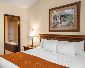 Suihkun ja ammeen yhdistelmä, ilmaiset hygieniatuotteet, hiustenkuivaaja