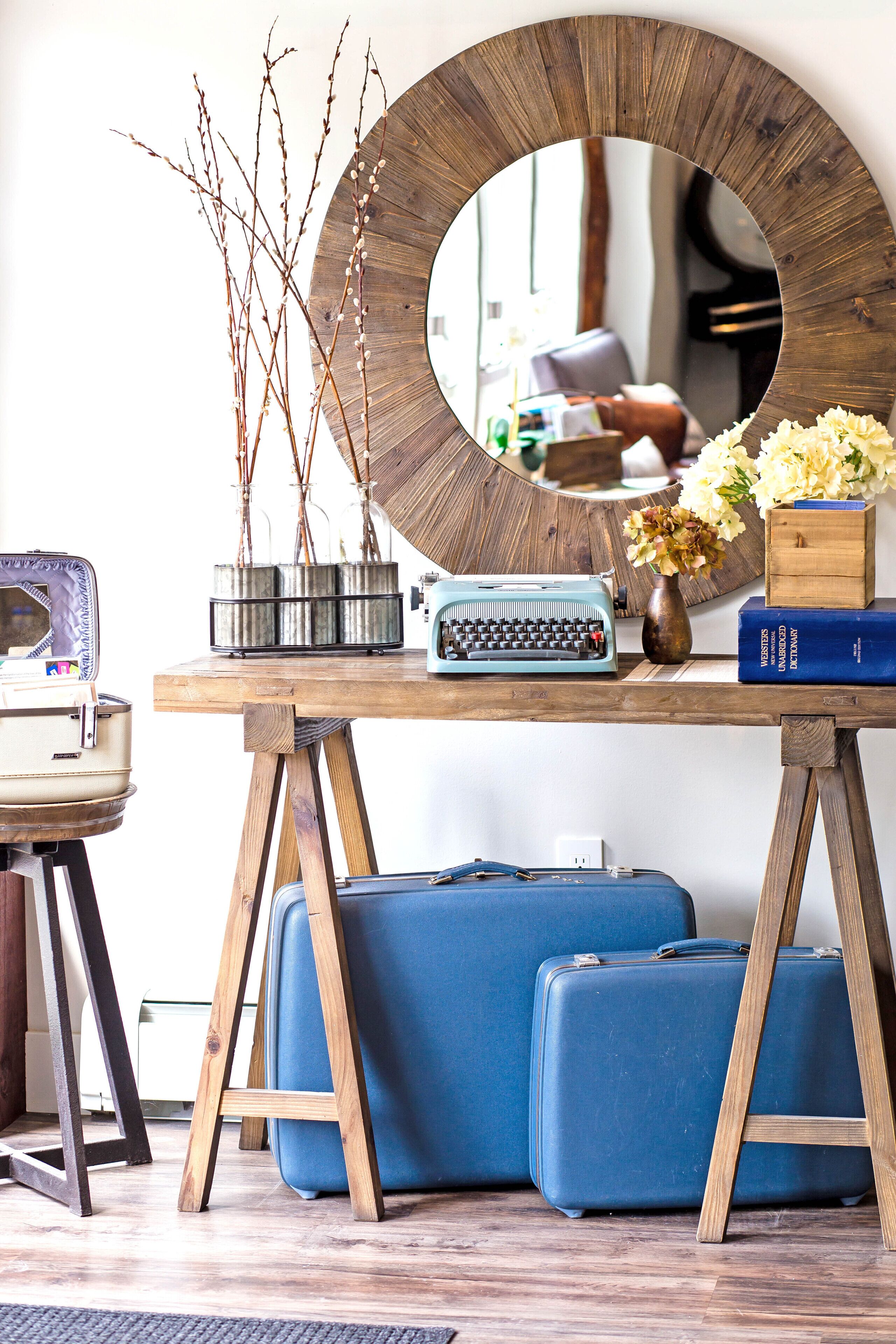 40-inch smart tv with cable channels, tv, table football