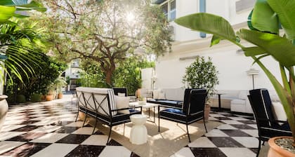 Short Stories Hotel