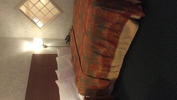 In-room safe, iron/ironing board, free WiFi, bed sheets