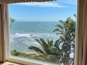 Chambre Deluxe, plusieurs lits, vue océan | Vue sur la plage/l’océan