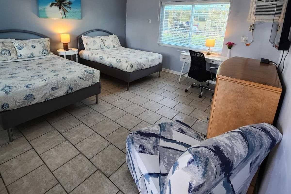 Standard Two Double Beds Studio | 1 bedroom, iron/ironing board, free WiFi, bed sheets