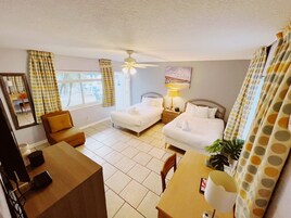 Superior Two Queen Bed Studio w/ Kitchen | Iron/ironing board, free WiFi, bed sheets