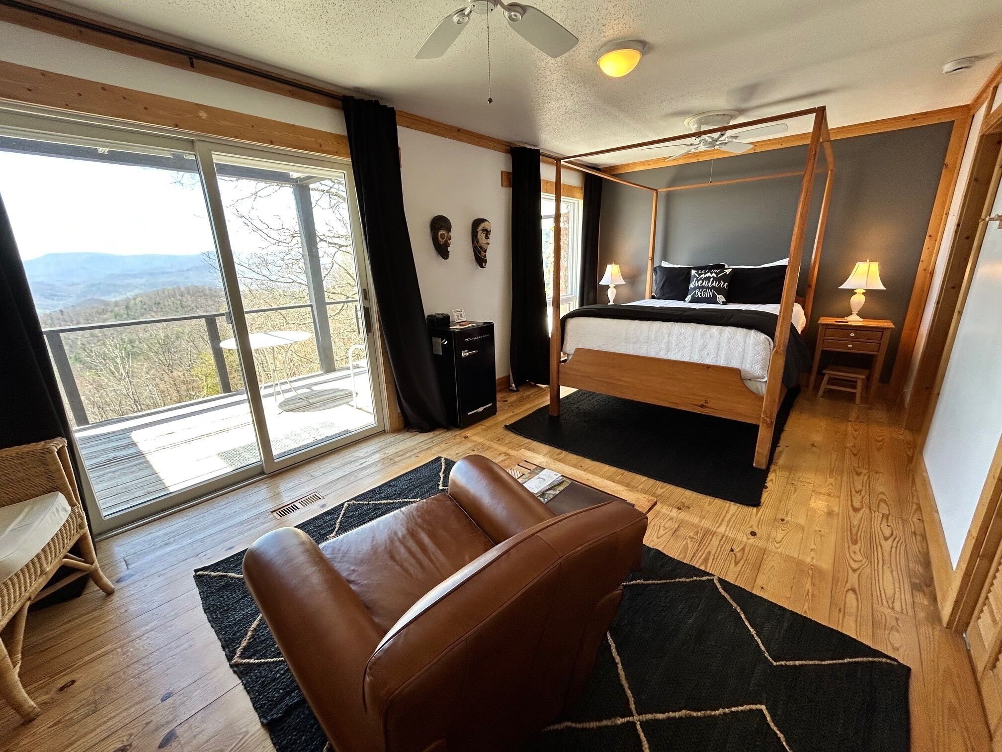 Superior Suite, Ensuite, Mountain View (Red Thunder)