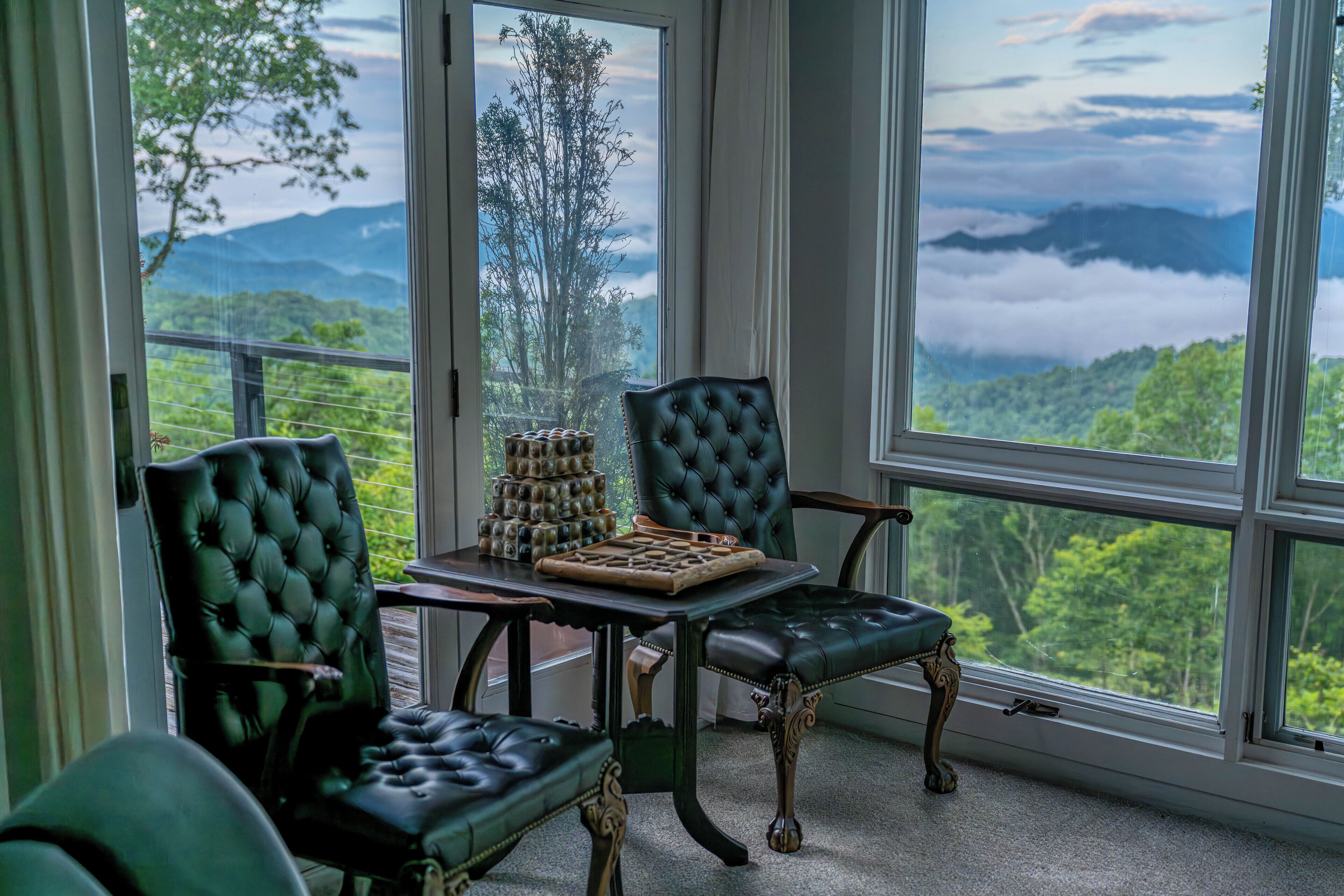 Deluxe huis, privébadkamer, uitzicht op bergen (Highlands Lodge at Fire M) | Woonruimte
