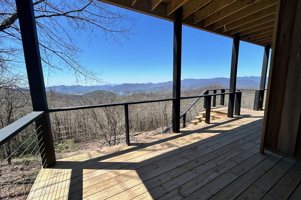 Deluxe Double Room, Ensuite, Mountain View (Wildfire Bungalow ) | Miscellaneous