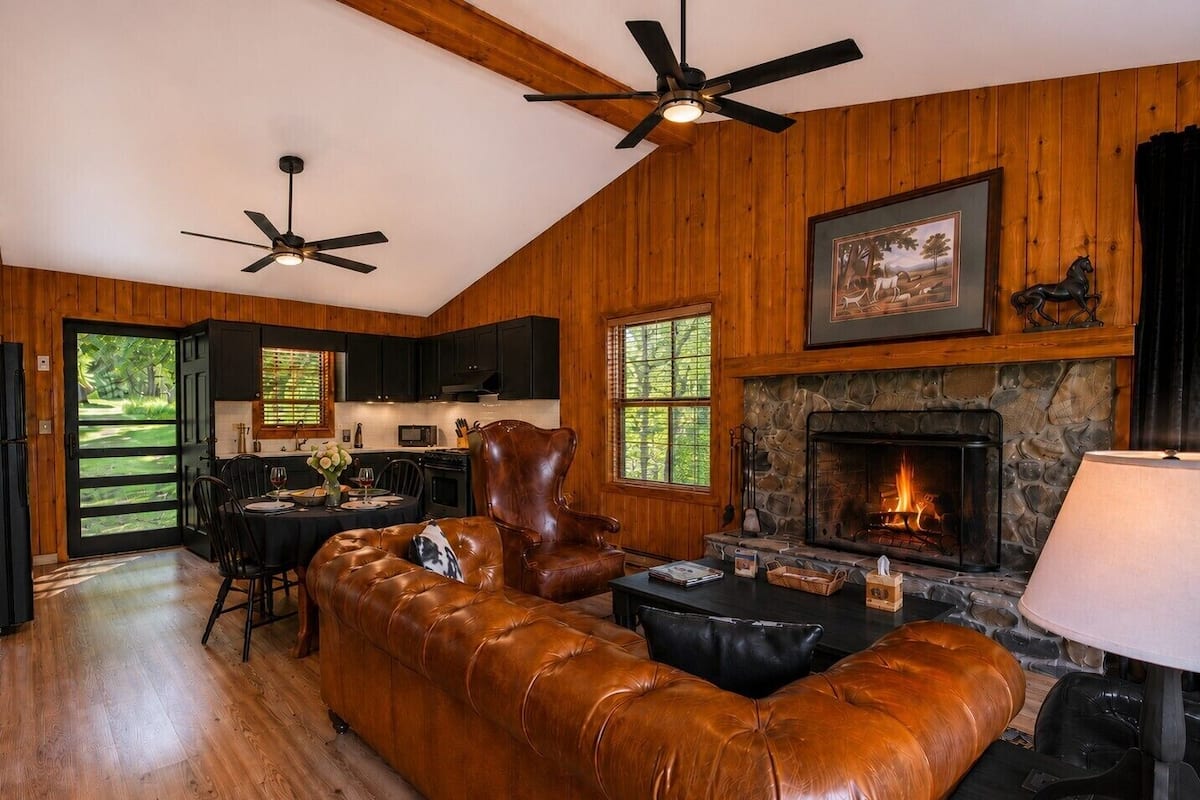Superior Cabin, 2 Bedrooms, Hot Tub, Park View (Hemlock) | Private kitchen | Coffee/tea maker, fridge, microwave, oven