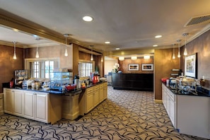 Free daily continental breakfast
