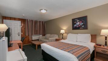 1 bedroom, premium bedding, pillow-top beds, in-room safe