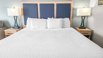 Quarto luxo, 1 cama King | Roupas de cama premium, camas com colchões pillow-top