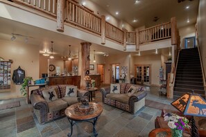 Lobby - Cowboy Village Resort (Jackson)