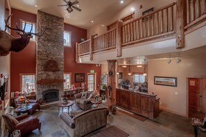 Lobby - Cowboy Village Resort (Jackson)