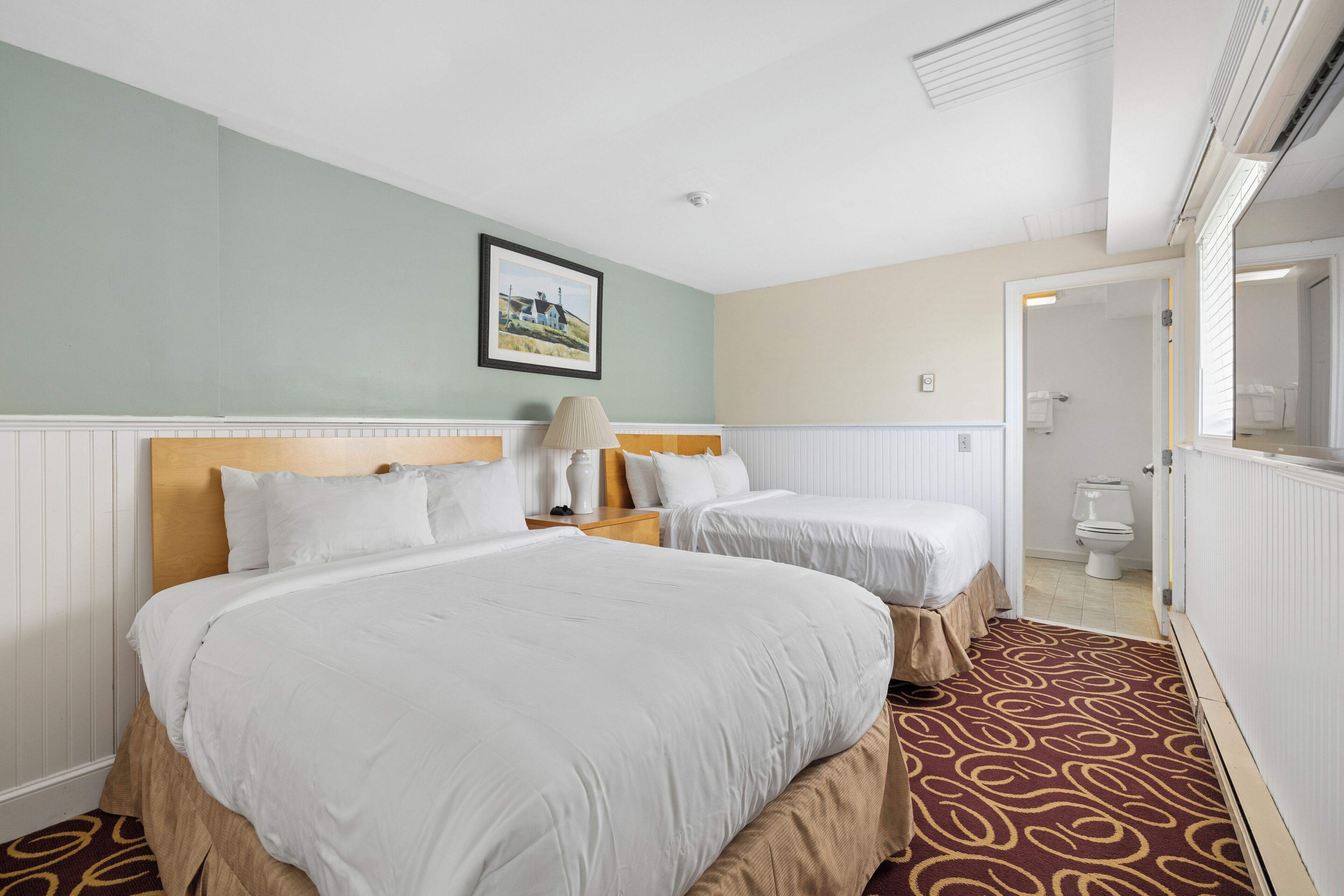 Superior Studio Suite, 2 Double Beds (Parlor Suite) | Iron/ironing board, free WiFi, bed sheets