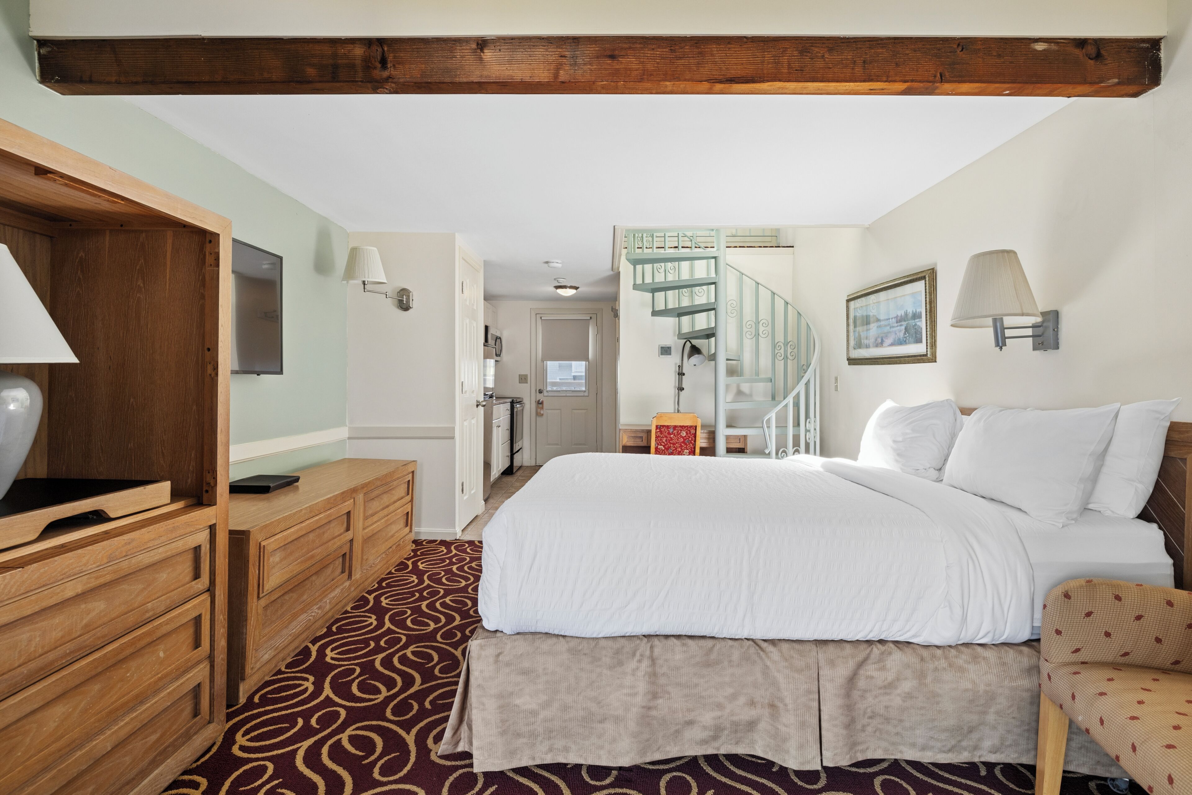 Deluxe Room, 2 Queen Beds, Ocean View (Townhouse Suite Ocean View) | Iron/ironing board, free WiFi, bed sheets