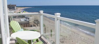 The Corsair & Cross Rip Oceanfront Resort