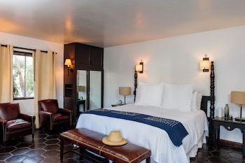Estate Deluxe Guestroom | Premium bedding, in-room safe, desk, blackout drapes at Ingleside Estate Hotel & Bungalows- Adults Only