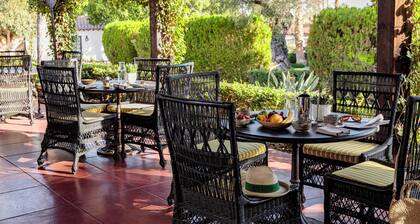 Ingleside Estate Hotel & Bungalows- Adults Only