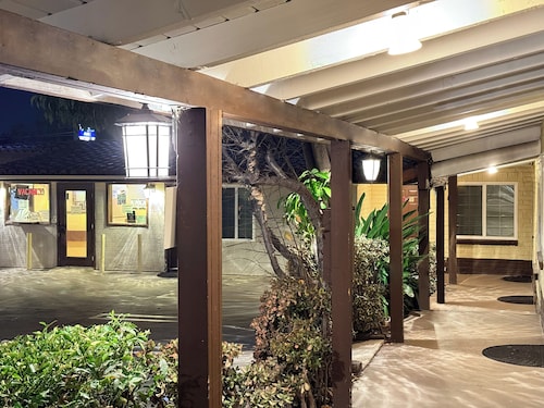 El Patio Inn - Near Universal Studios Hollywood