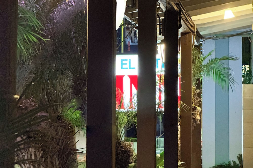 El Patio Inn - Near Universal Studios Hollywood