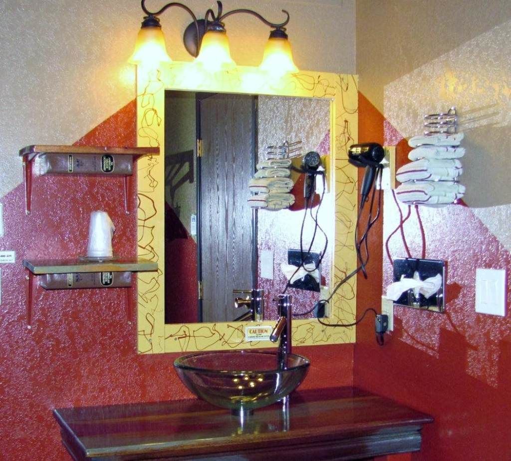 Standard dubbelrum - 2 dubbelsängar | Badrum | Hårtork och handdukar