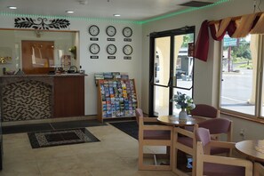 Reception - Timberland Inn & Suites (Castle Rock)