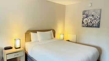 Habitación estándar, 1 cama Queen size, para no fumadores | Sábanas de algodón egipcio, ropa de cama de alta calidad y escritorio