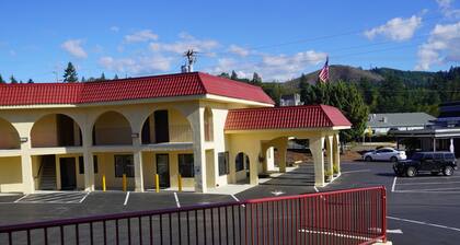 Timberland Inn & Suites