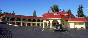 Timberland Inn & Suites