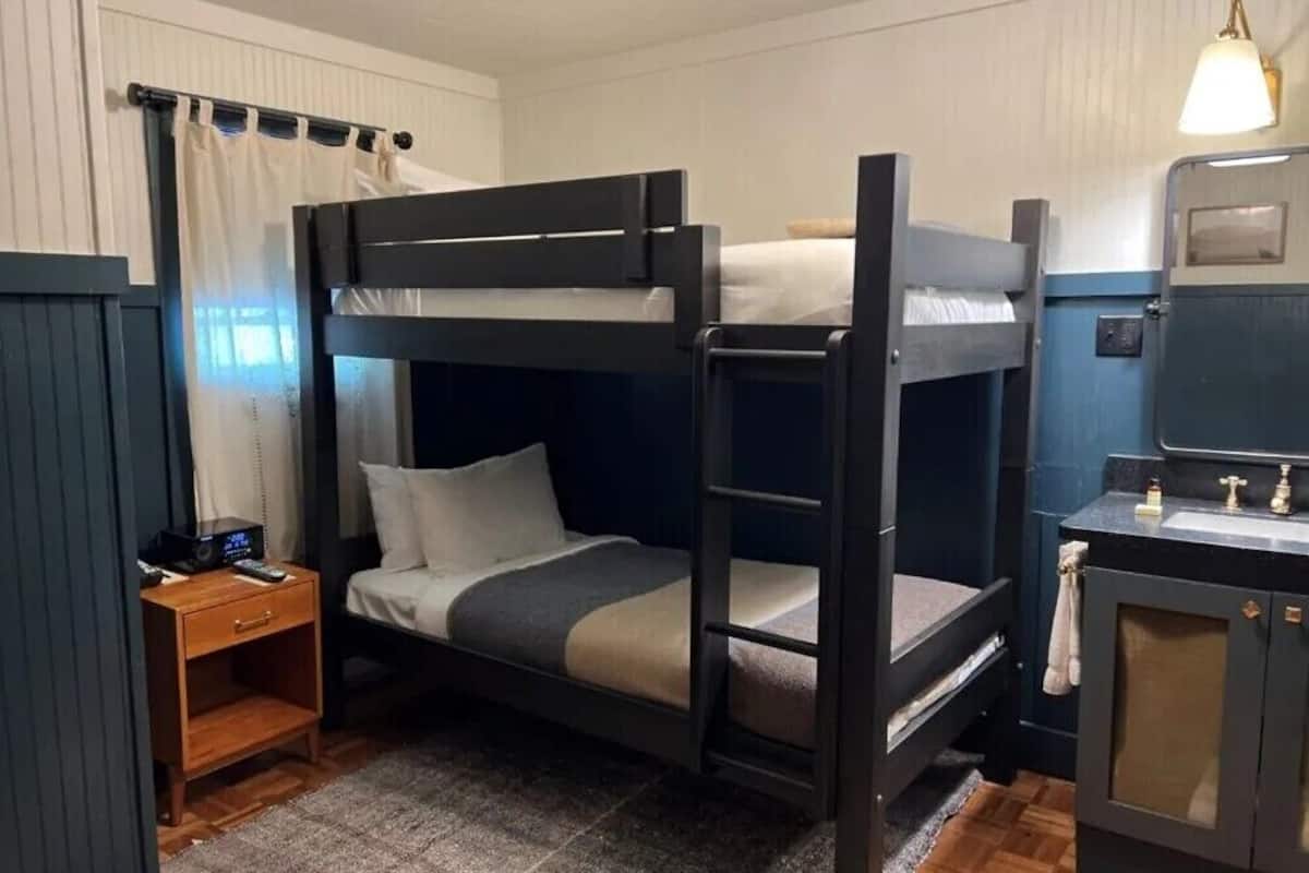 Family Suite (Bunk) | Cadar kapas Mesir, peralatan tempat tidur premium, bar mini