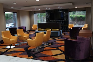 Lobby - La Quinta Inn & Suites by Wyndham Branson (Branson)