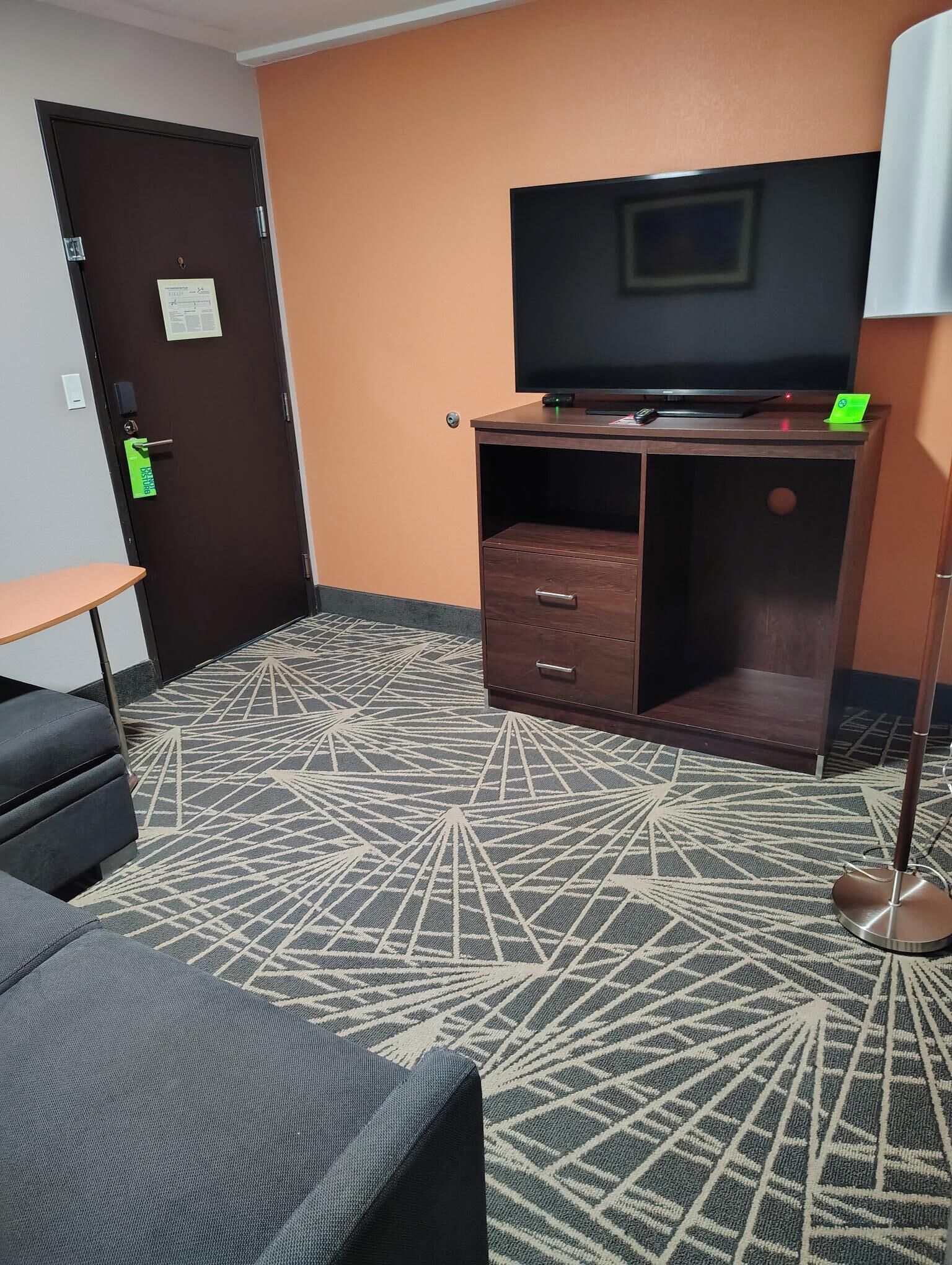 suite, 1 bedroom, non smoking | pillow-top beds, laptop workspace, blackout curtains, iron/ironing board