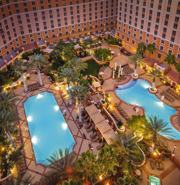 3 outdoor pools
