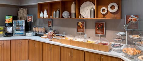 Free daily continental breakfast