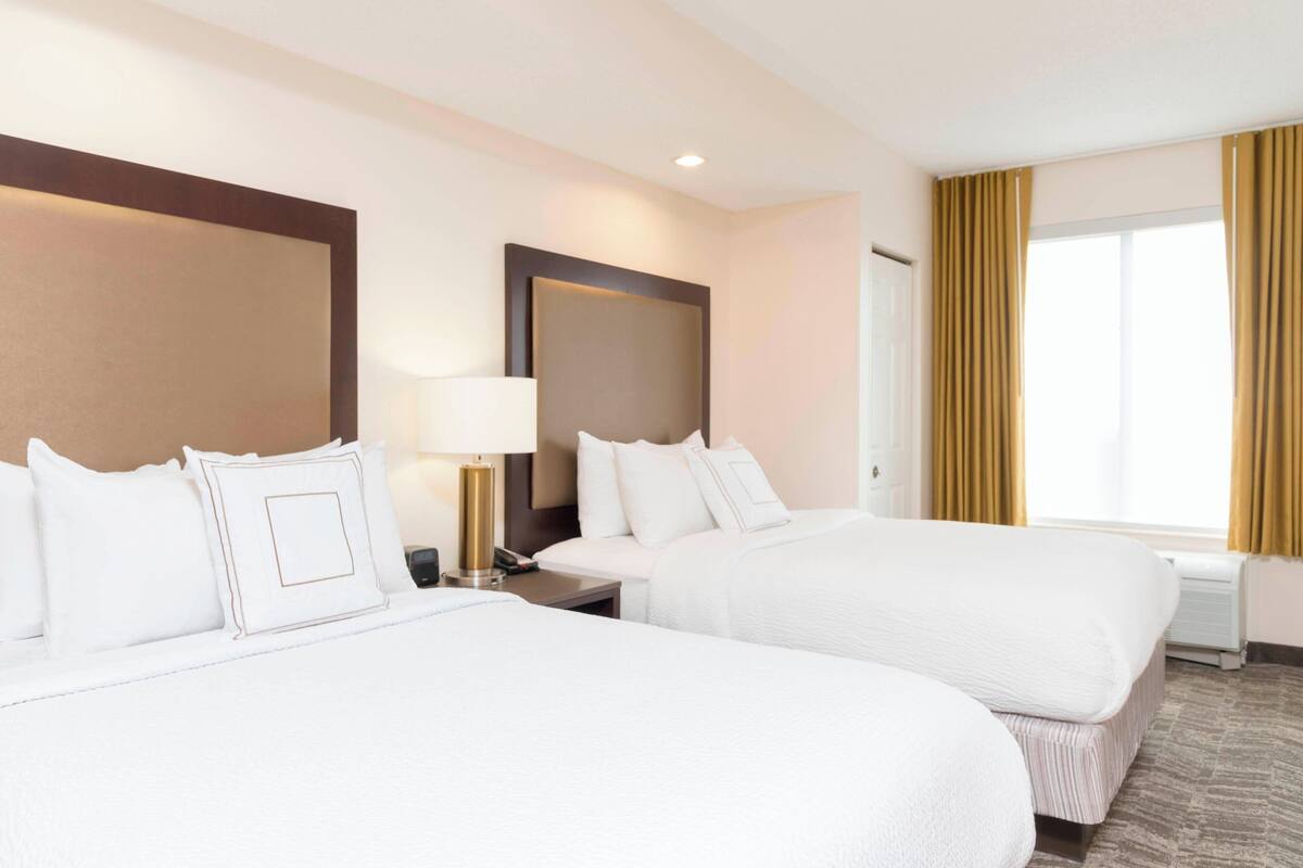 1 bedroom, premium bedding, pillow-top beds, in-room safe