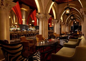 19 restaurants, lunch, dinner served; Italian cuisine