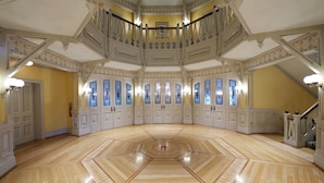 Unclassified image, 5 of 26, button - Mt Washington Conference Center (Baltimore)