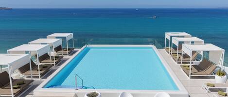 Indoor pool, 2 outdoor pools, pool umbrellas, pool loungers