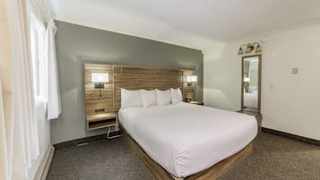 Standard Room, 1 King Bed | In-room safe, desk, blackout curtains, iron/ironing board